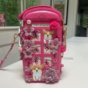 Vendula X Pink Ribbon Foundation - London Cats & Corgis Floral Pink Telephone Bo